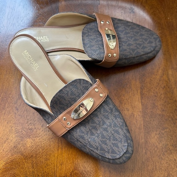 Michael Kors Brown Leather Mules with Minimalist Design - Picture 2 of 6